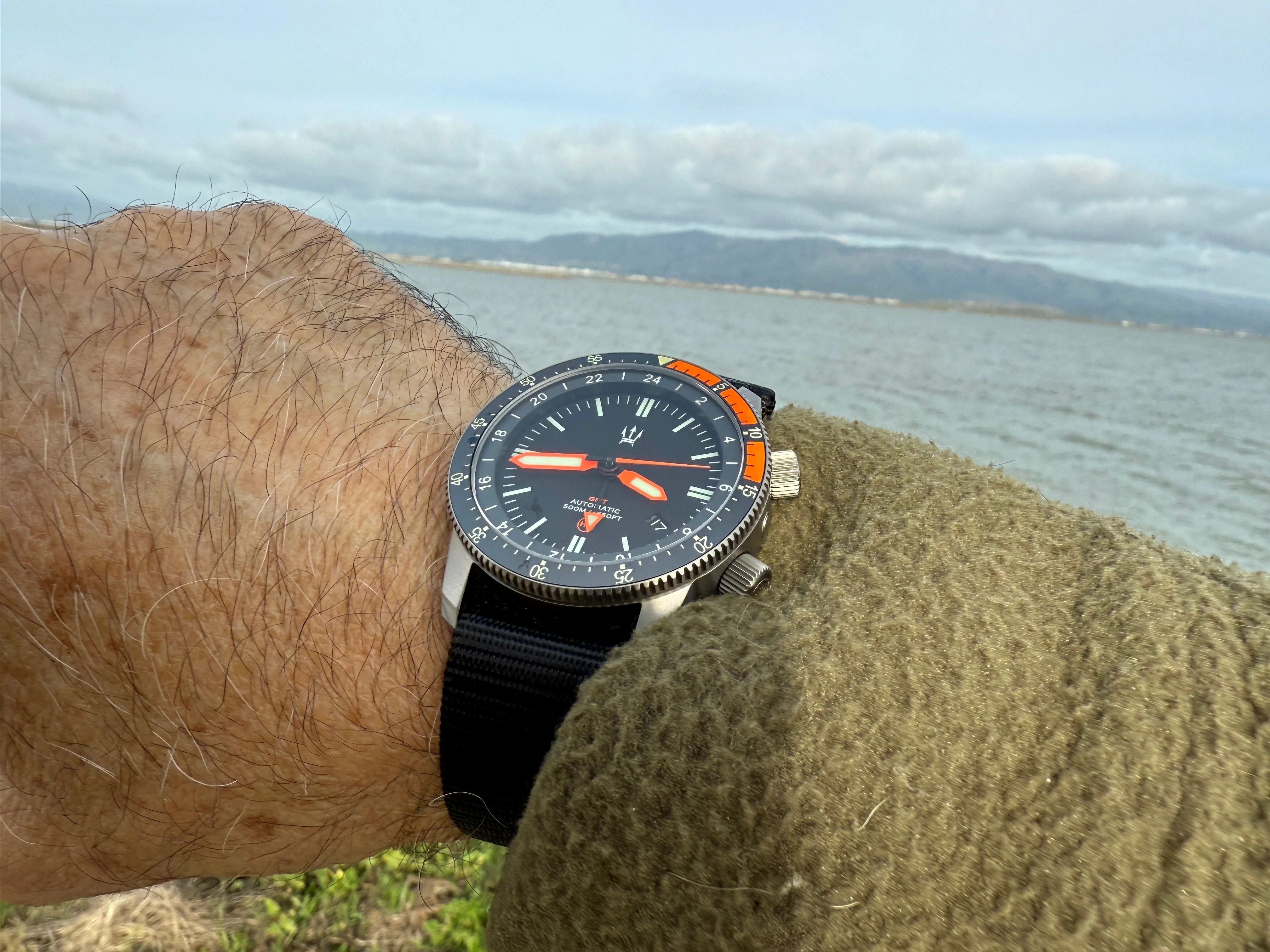 500M Alto Mare 42mm 9075 GMT - Titanium Automatic Watch - by Maratac® - Image 15