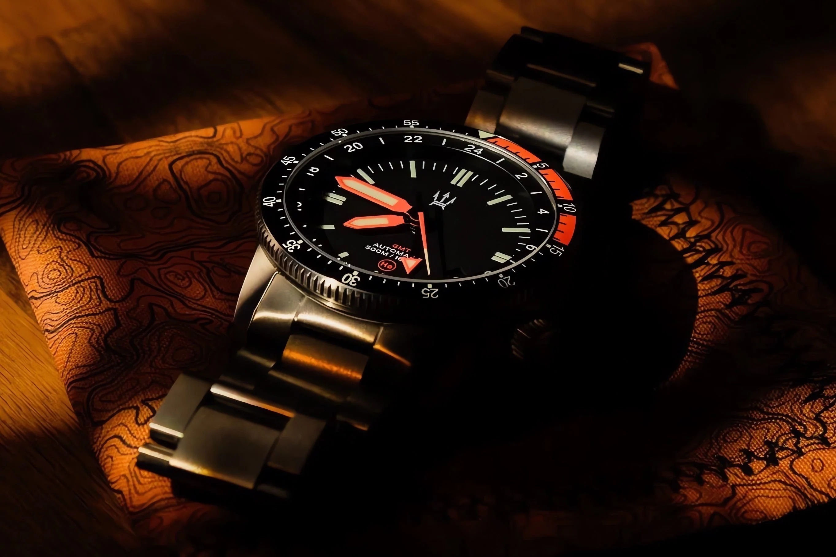 500M Alto Mare 42mm 9075 GMT - Titanium Automatic Watch - by Maratac® - Image 9