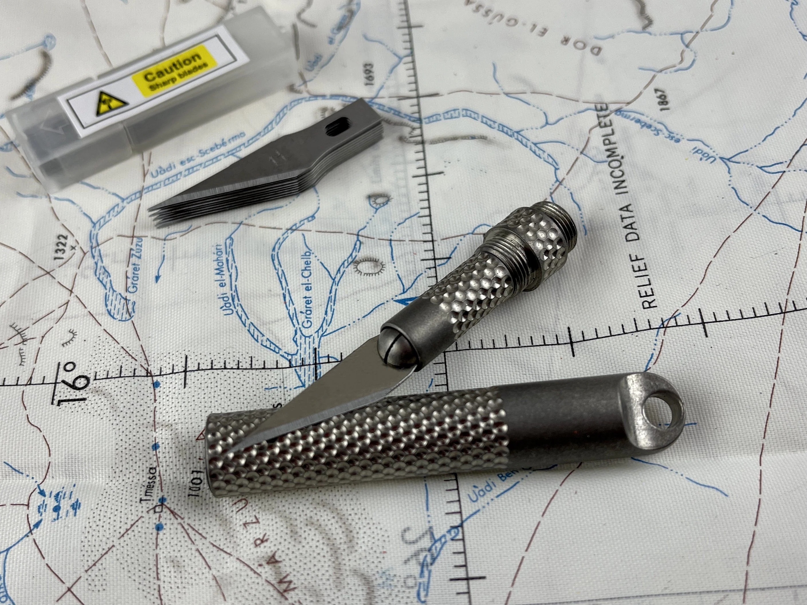 Key Ring Titanium Collapsible Scalpel by Maratac® - Image 2