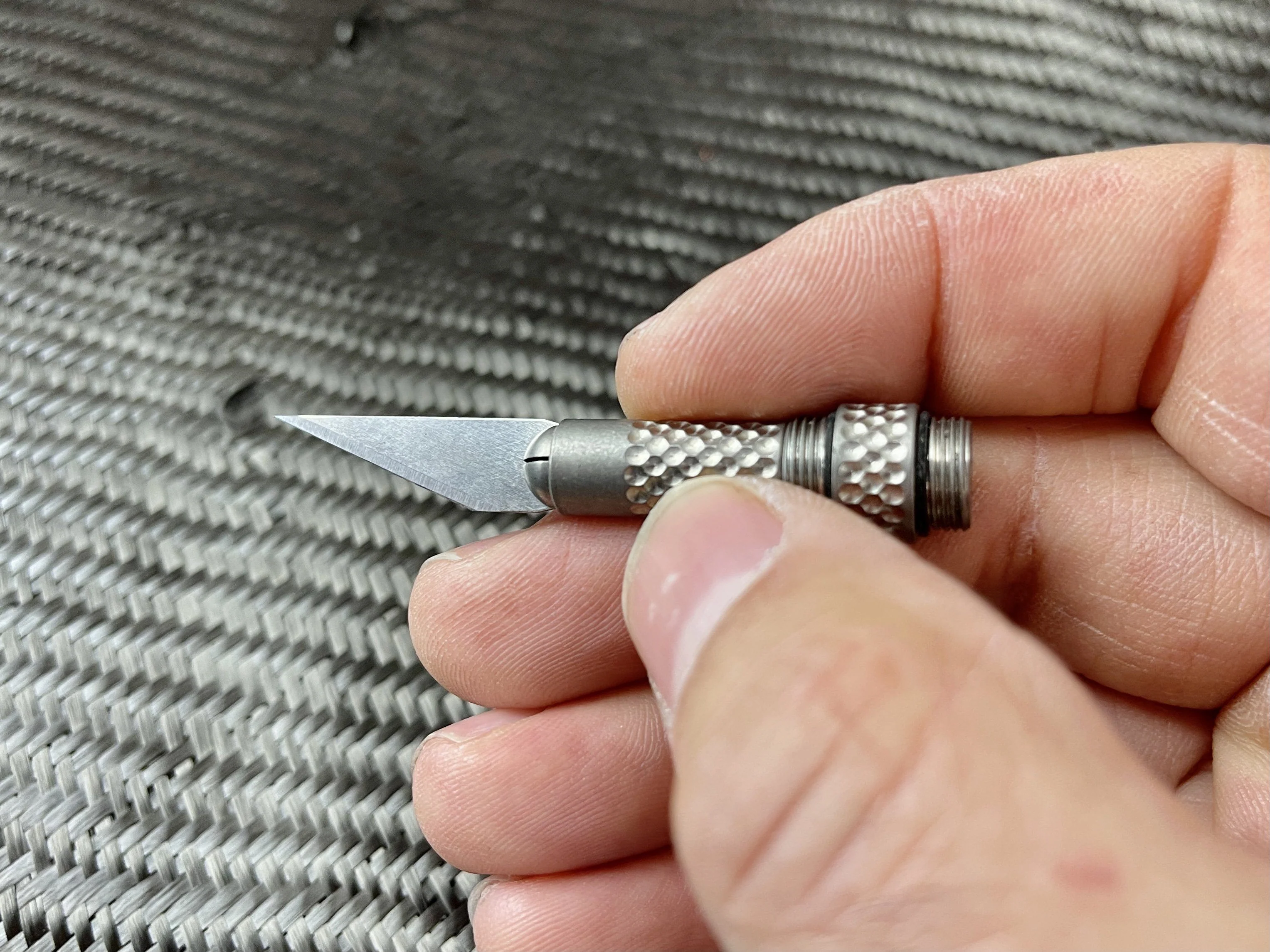 Key Ring Titanium Collapsible Scalpel by Maratac® - Image 9