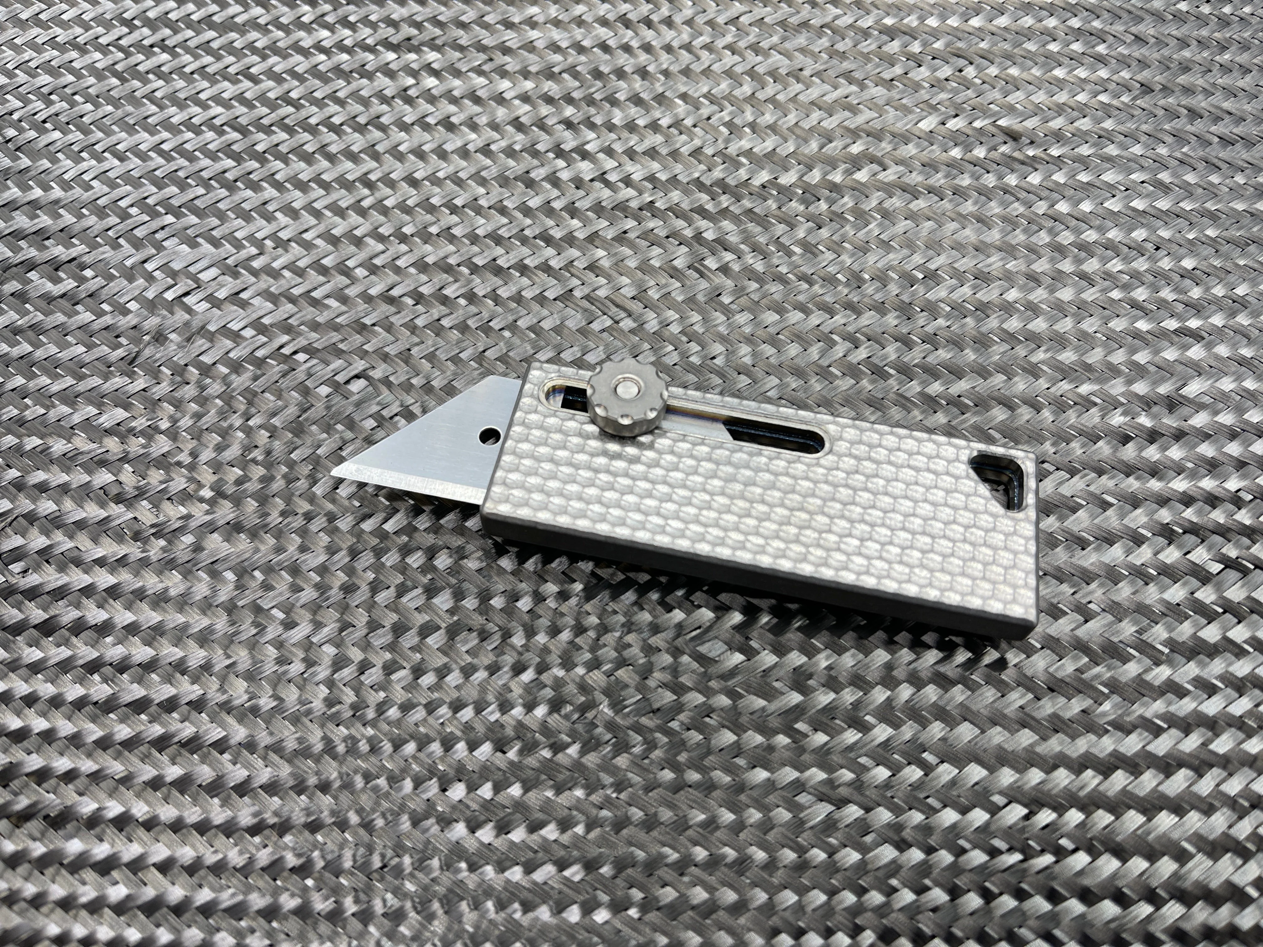 MaxMadCo Design - Titanium - Utility Blade Knife - Gen 2 - Image 17