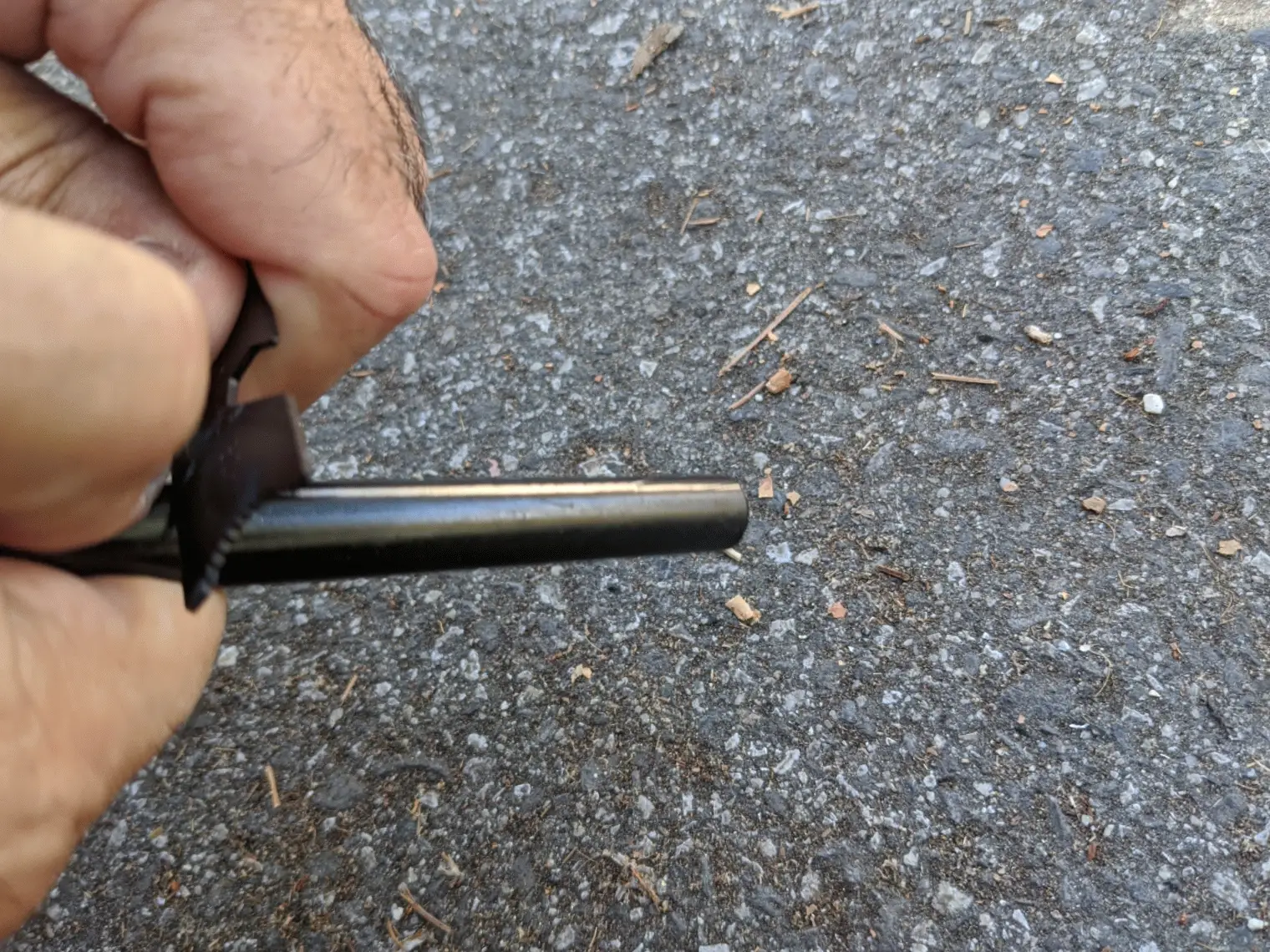 Massive Ferrocerium Rod + Striker With Storage Vault - Image 3