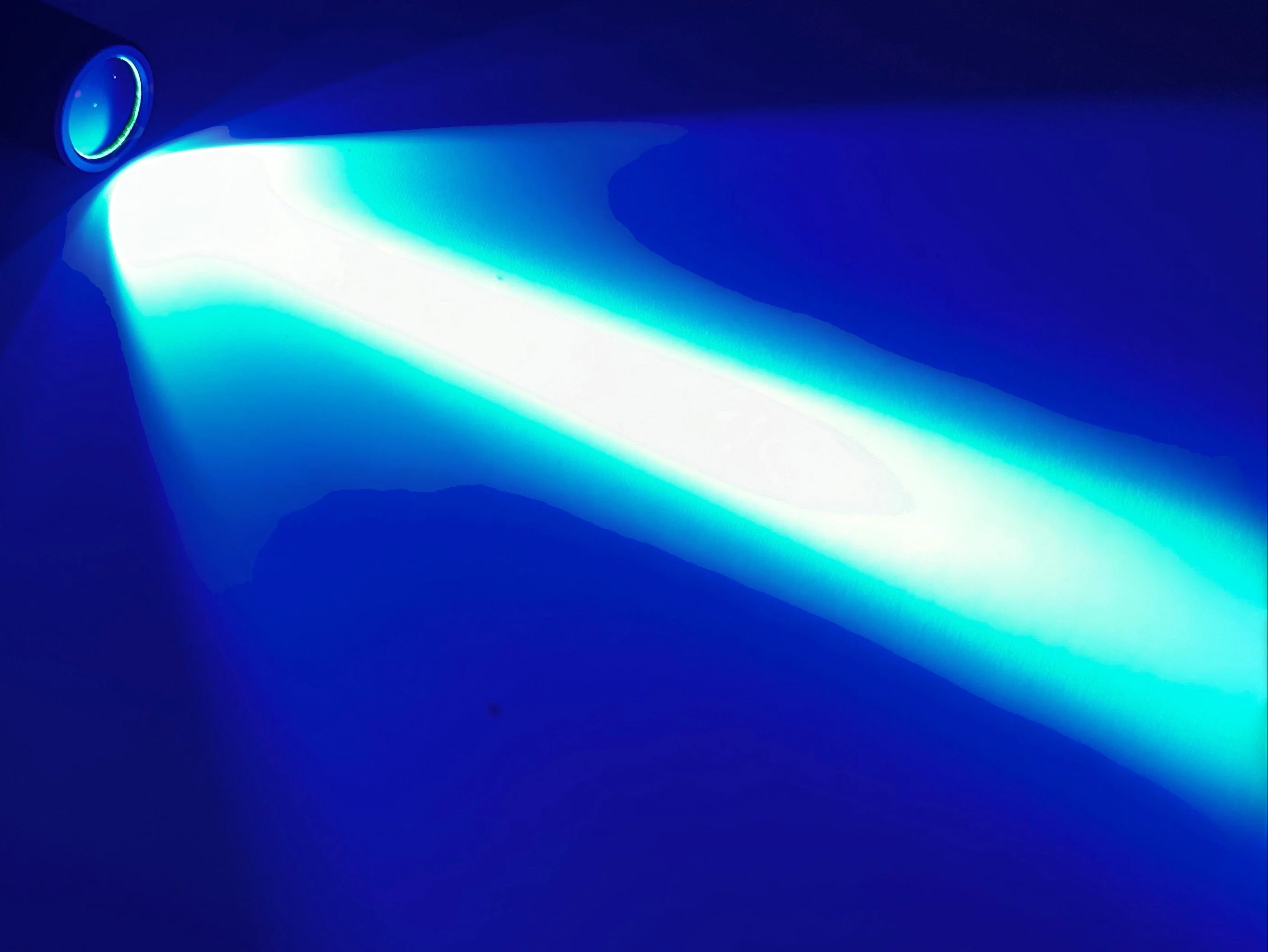 Micro Inspection AA-MI-UV365NM - 3W UV 365nm AA Flashlight by Maratac® ( All New! ) - Image 6