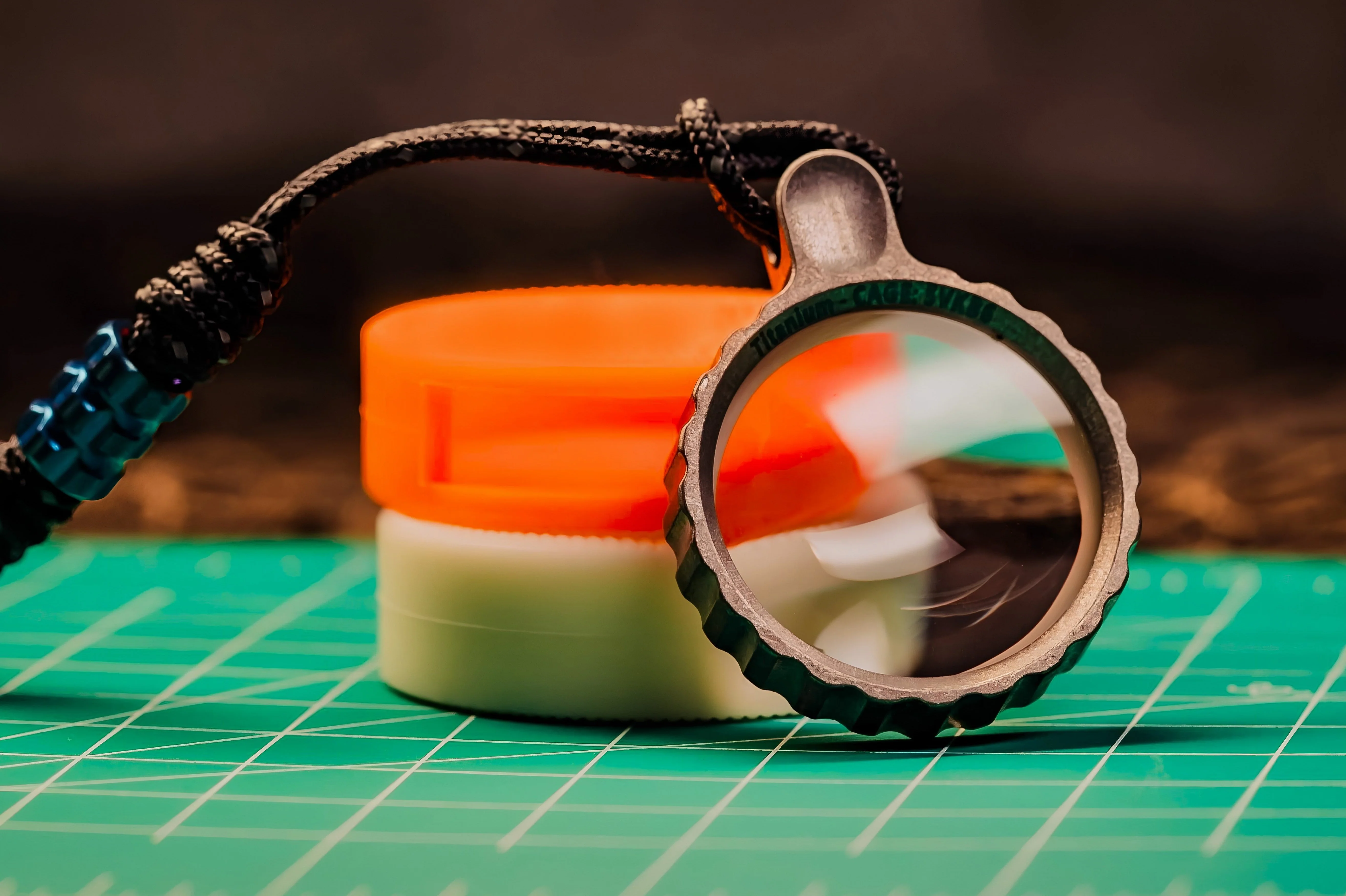 Polycarbonate Titan Zoom - Sapphire Pocket Magnifier by Maratac® - Image 9