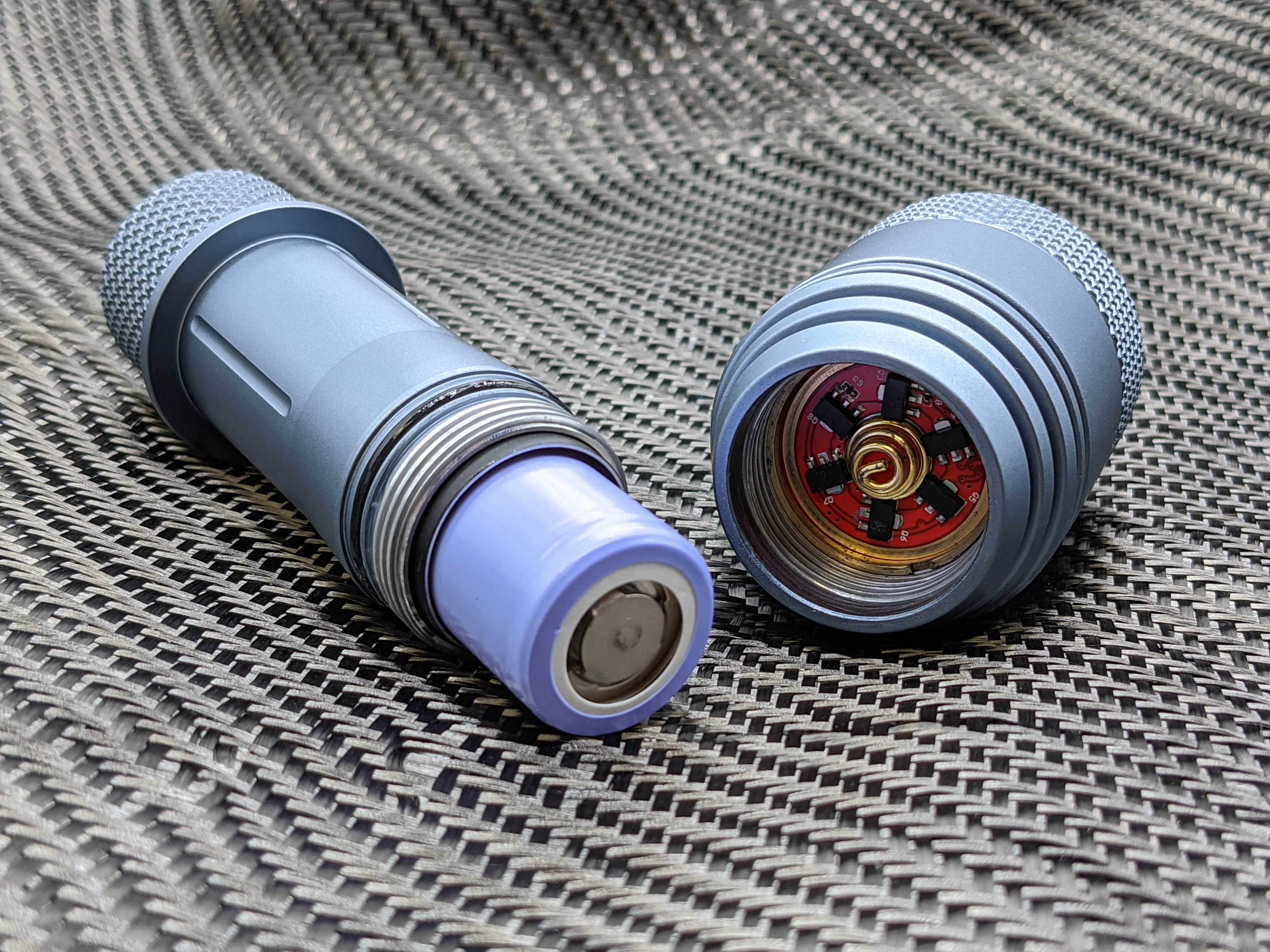 Rebel Throw 21700 Kit LED Flashlight by Maratac® - Image 18