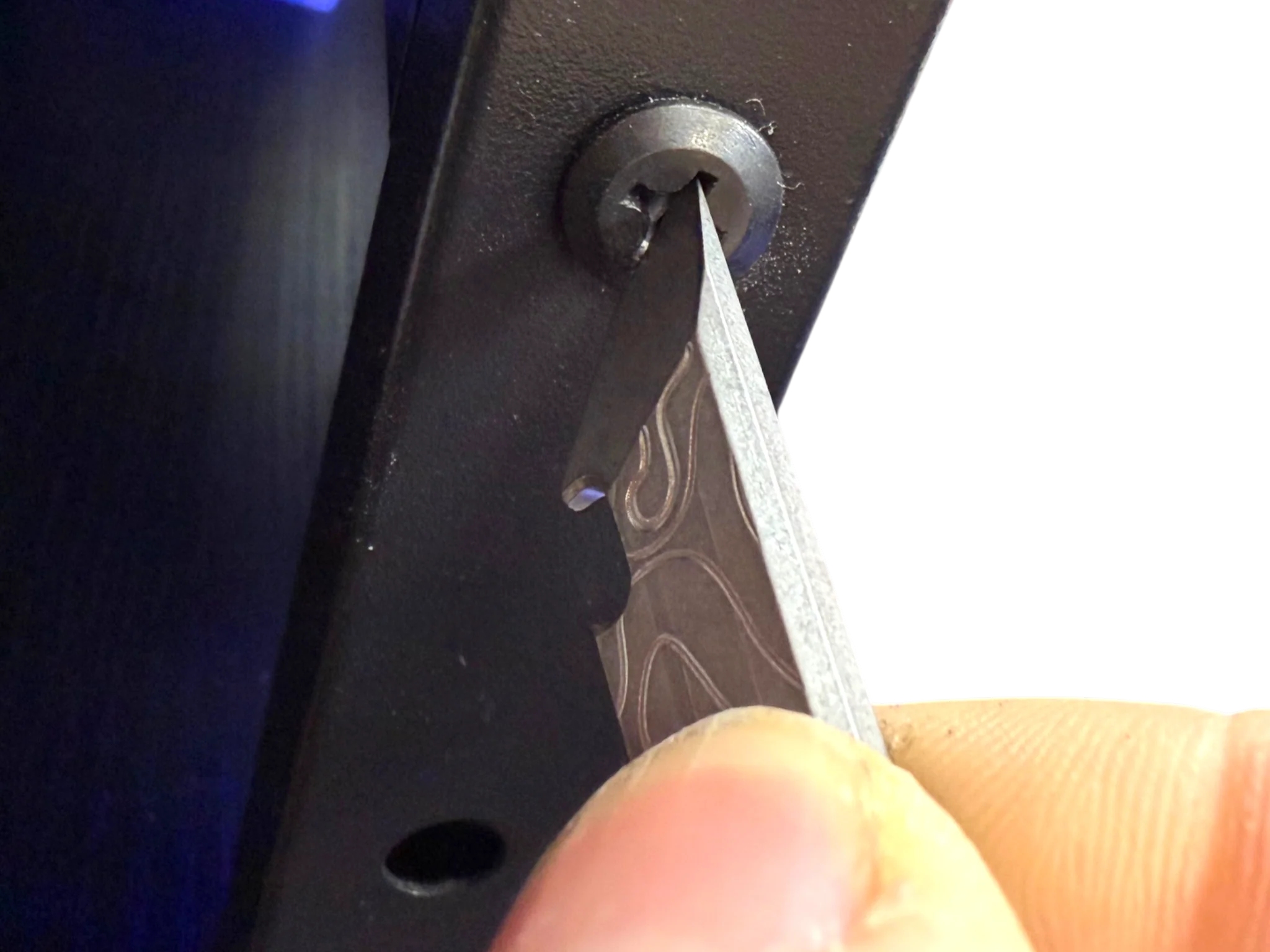 The Wedg-E Titanium Pry Tool by Maratac® - Image 6