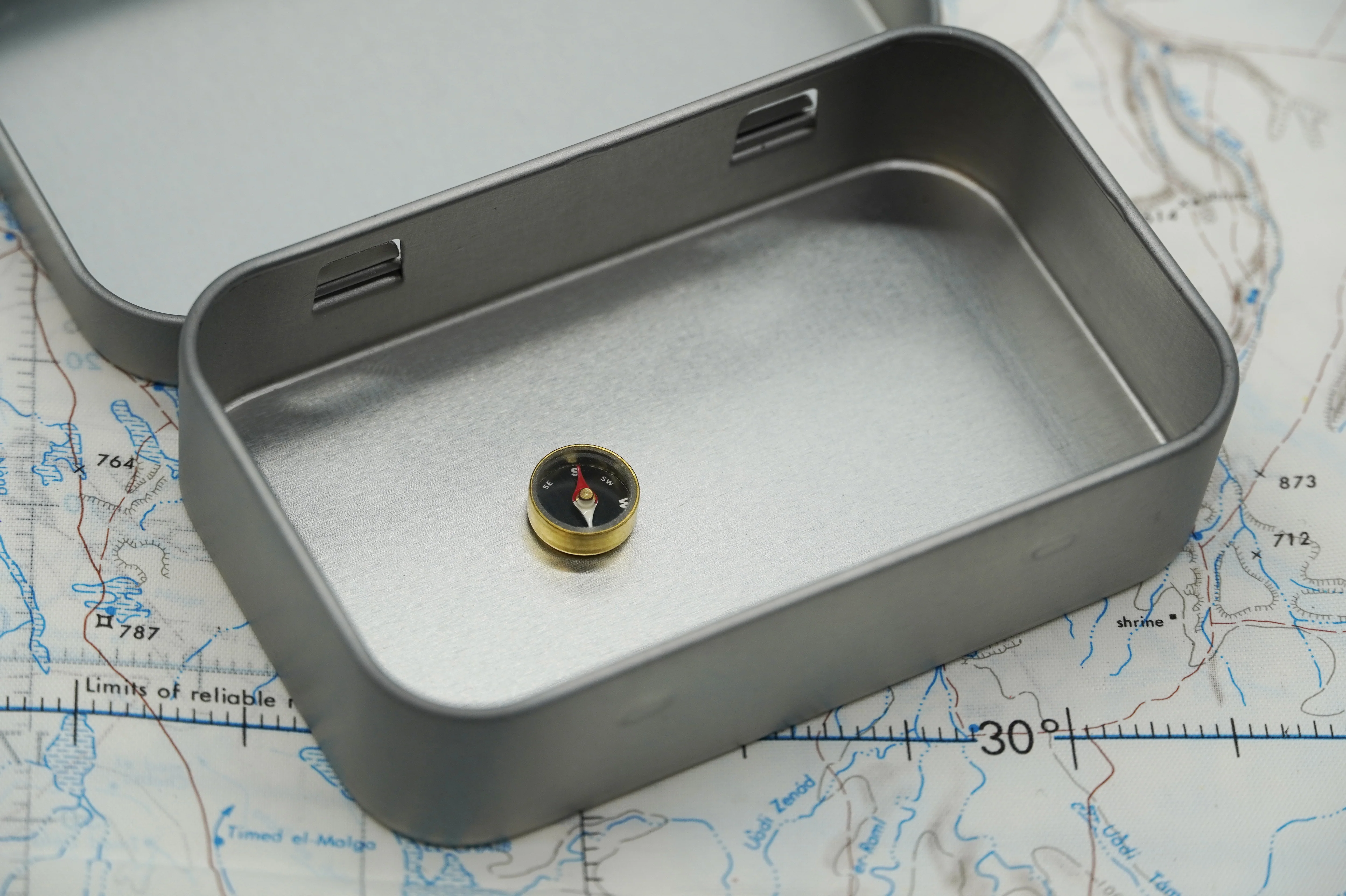 Thumb Tac Compass - 2 Pack - Image 5