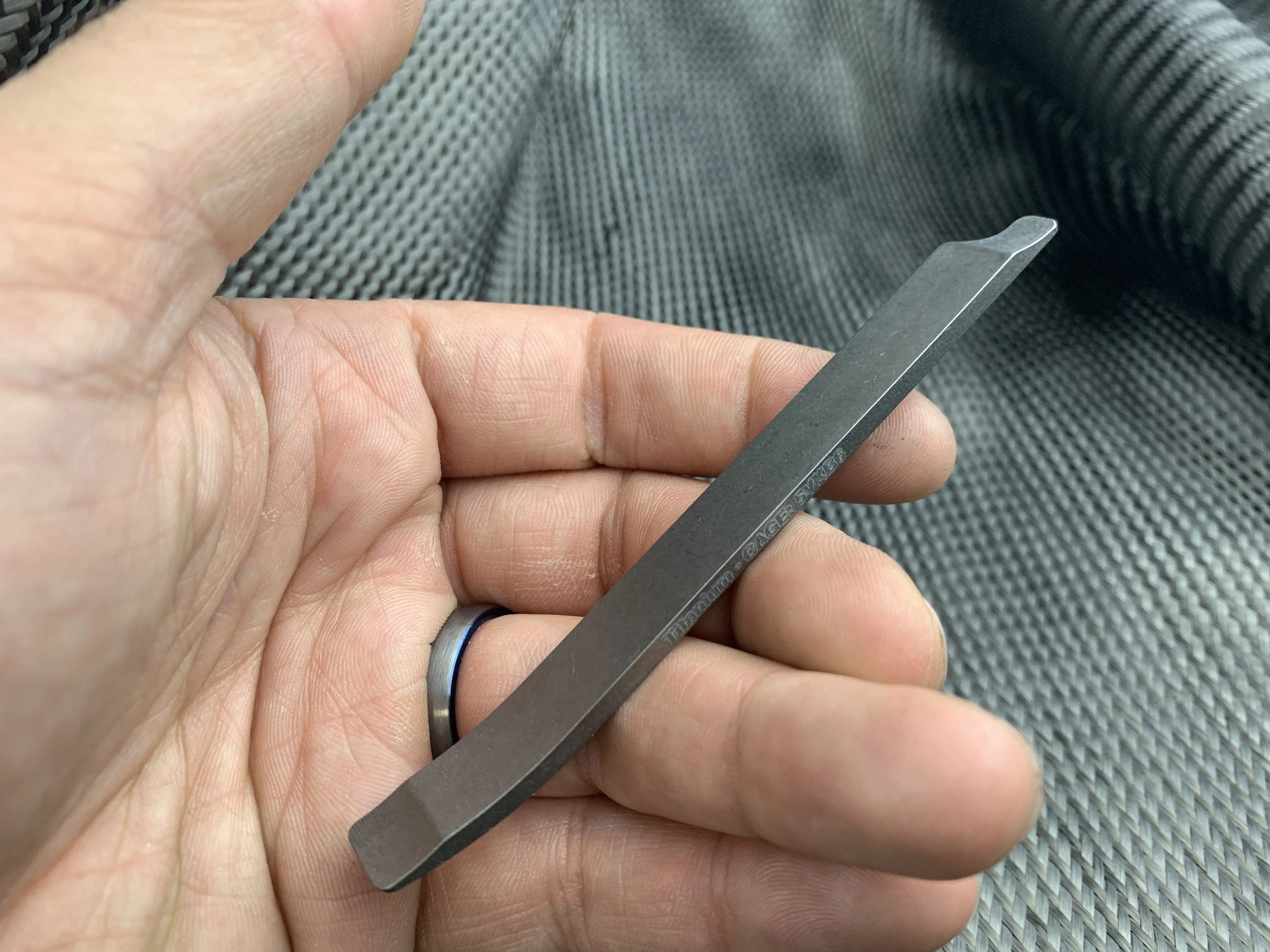 Ti Fulcro Leva Tool - Image 4