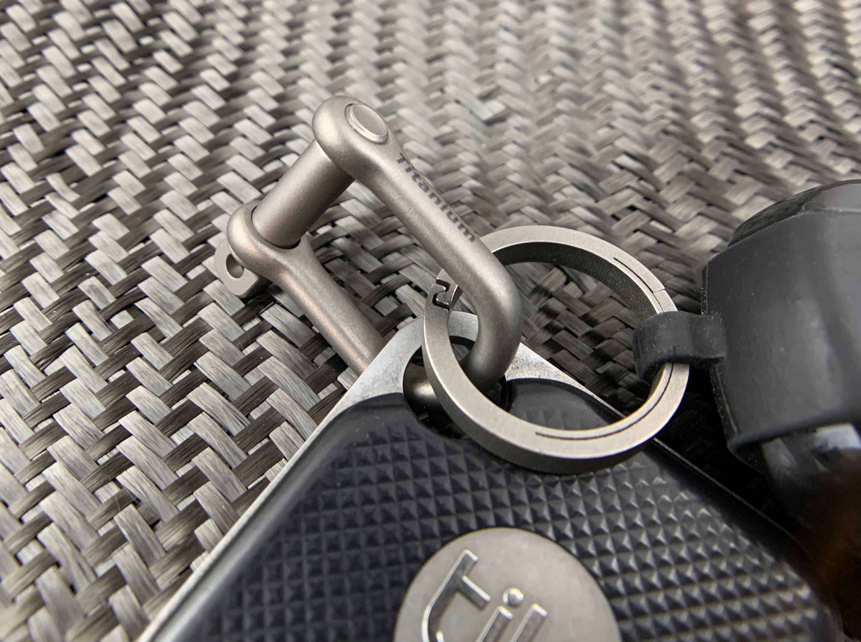 Titanium Gyve Rigging Shackle - 3 Sizes - ( Back In Stock ) - Image 10